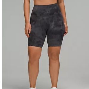 Lululemon Wunder Train Contour Fit Shorts